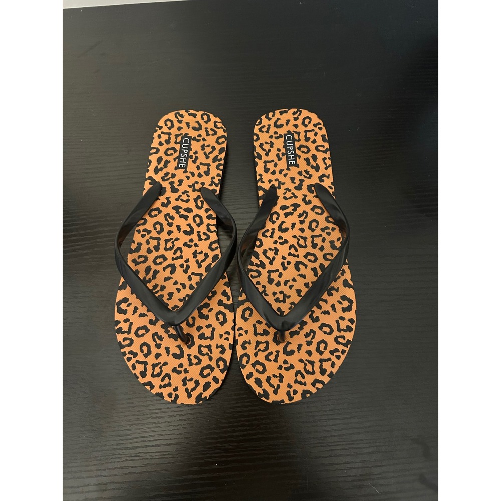 CUPSHE Womens Leopard Print Flip Flops Thong Sandals Animal Print Size 9